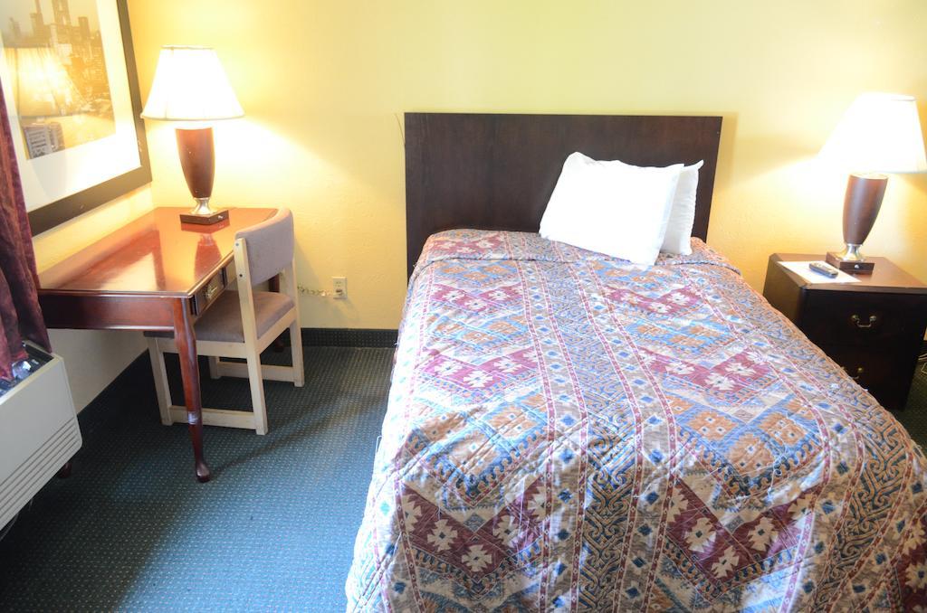 יוסטון Memorial Inn And Suites מראה חיצוני תמונה
