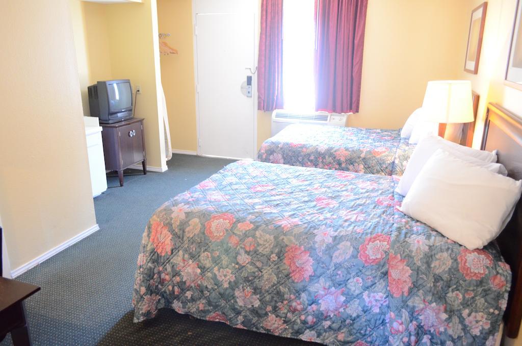 יוסטון Memorial Inn And Suites מראה חיצוני תמונה